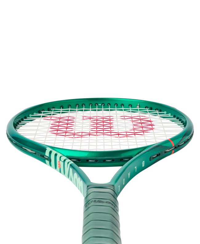 Wilson Blade 100 v10 Tennis Racquet